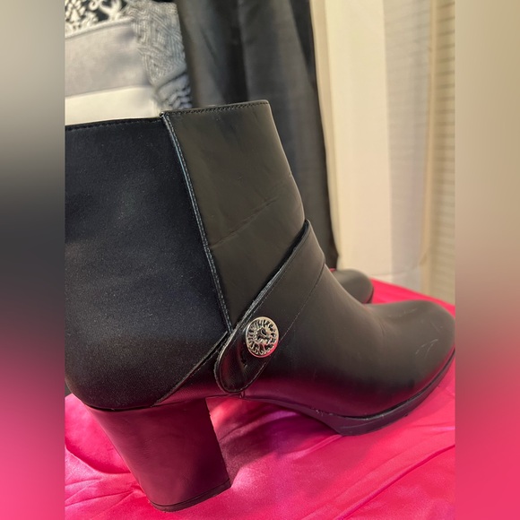 Anne Klein Black Ankle Boots, Women’s Size 10M - Picture 5 of 13